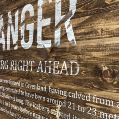 Die alten Holzlatten werden bedruckt