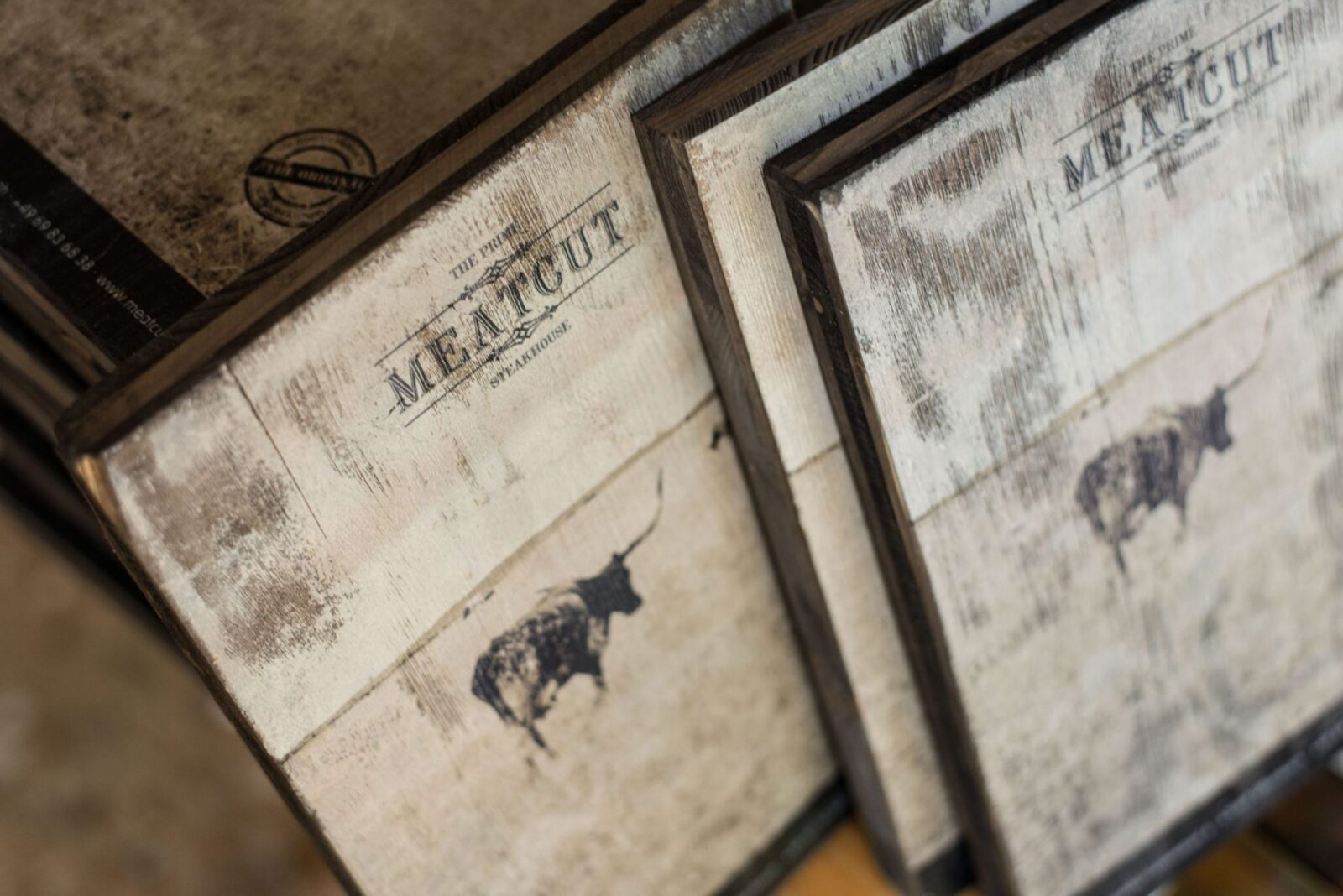 Bedruckte Holztafeln