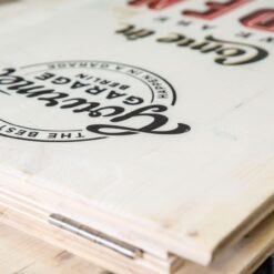 Detailansicht eines weißen Kundenstoppers