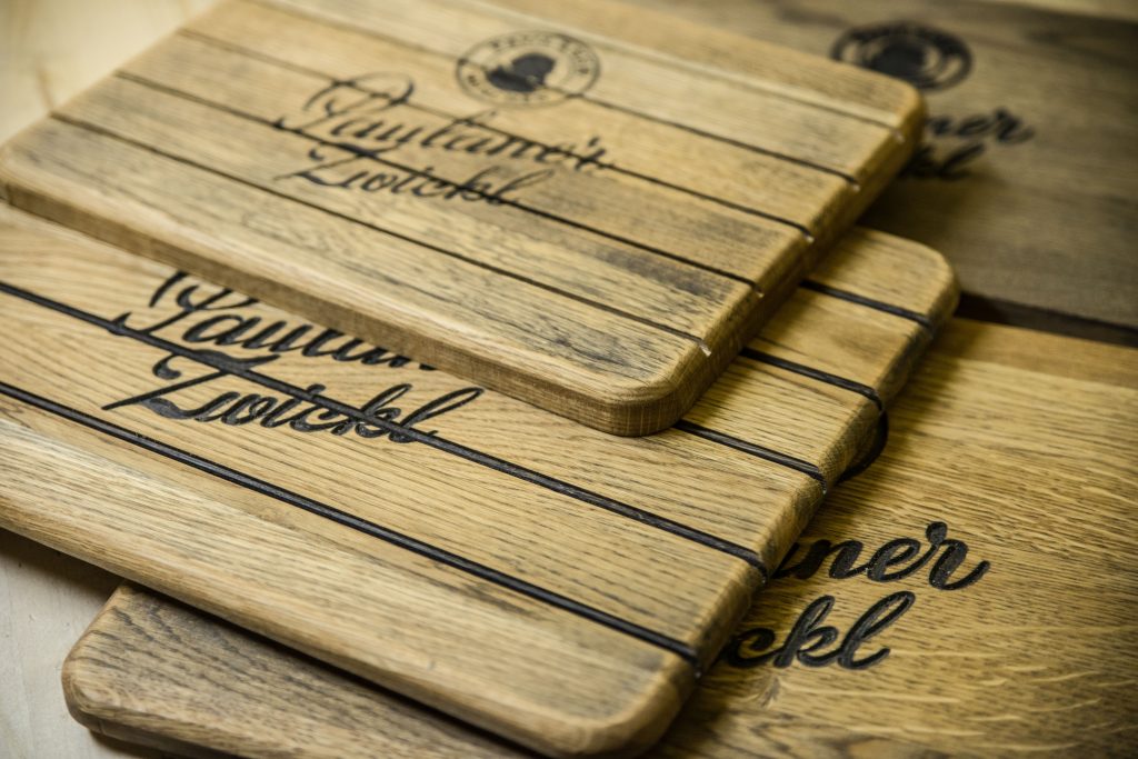 Bierkistenauflagen aus Holz