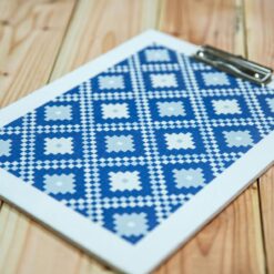 Klemmbrett mit grafischem Muster