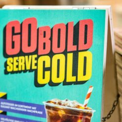 Tischaufsteller aus Holz - Farbig bedruckter Tischaufsteller