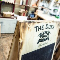 Naturholzaufsteller für den Aussenbereich