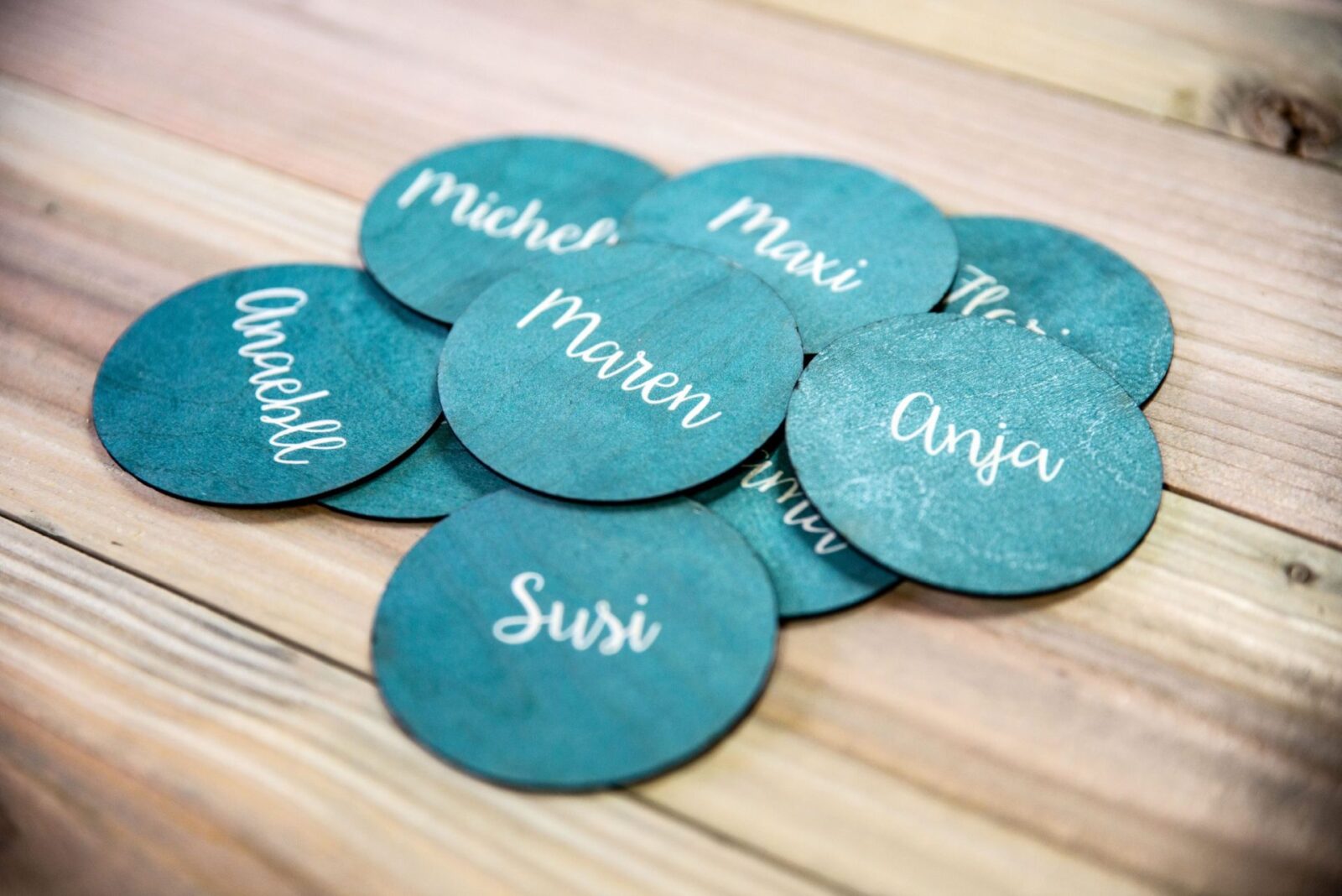 Namenskarten-aus-Holz / Holzdrucke für Hochzeiten