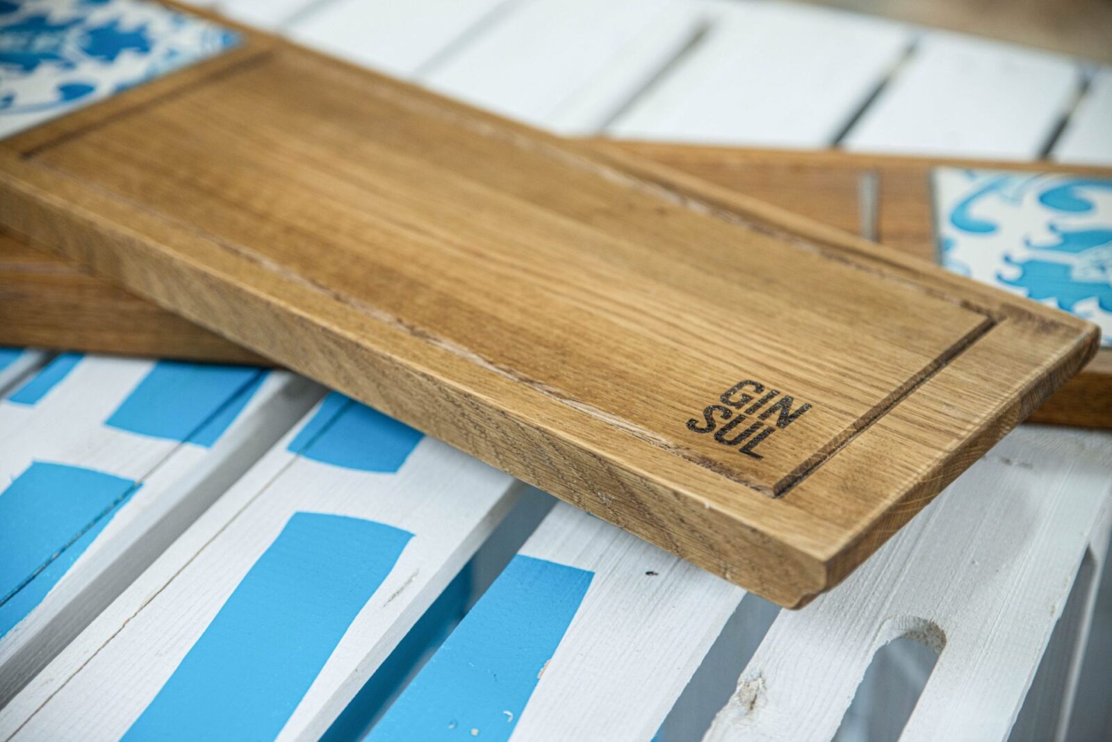 Servierbrett aus Eiche für Gin Sul