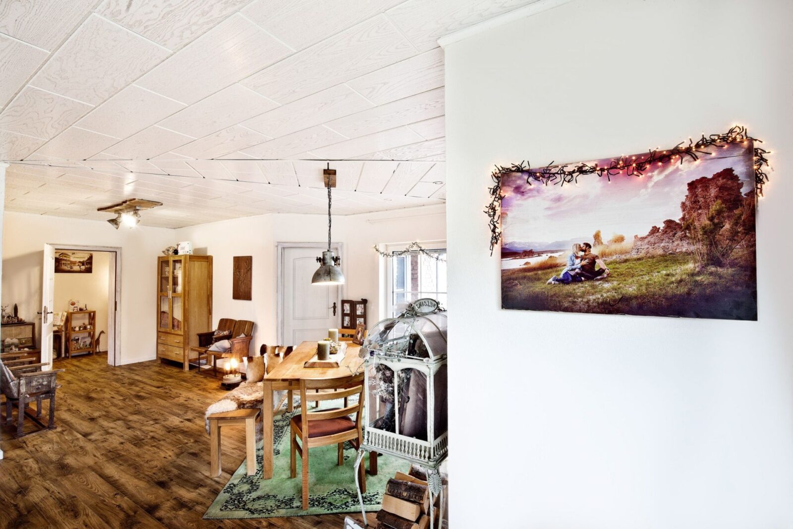 Interieur mit Druck auf altem Holz