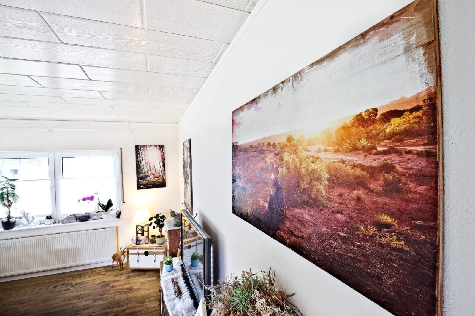 Interieur mit Druck auf altem Holz