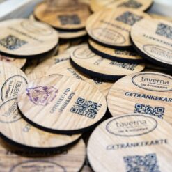 QR-Code - Untersetzer aus Eiche - Glasuntersetzer mit QR-Code aus Eiche QR-Code - Karte