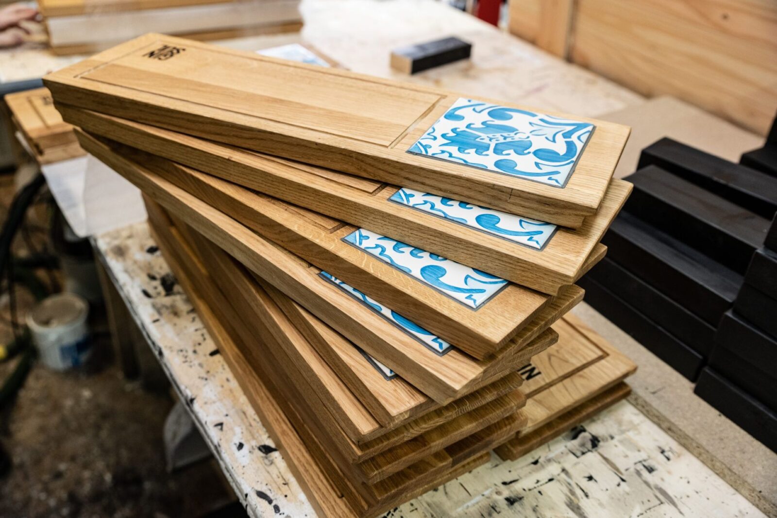 maßgeschneiderte Holzprodukte - Servierbretter für Gin Sul