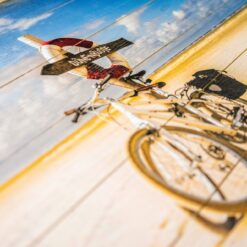 Detail eines Drucks auf alten Holzlatten